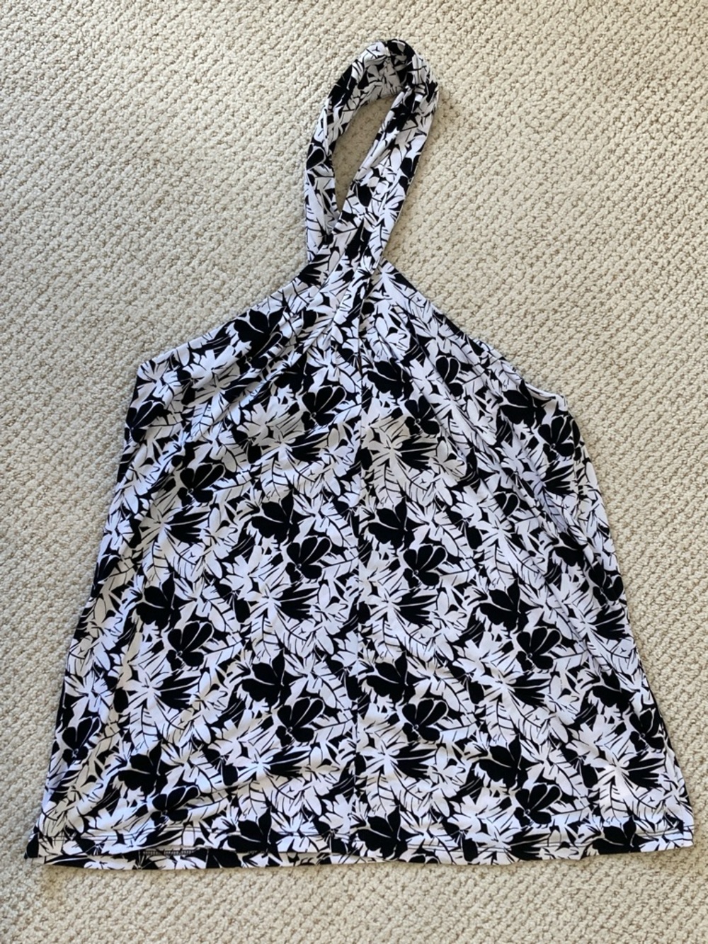 NWT MICHAEL Michael Kors Black and White Floral Halter Tank Top